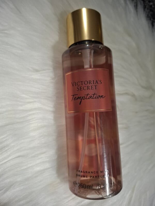 Victoriaˋs Secret Temptation