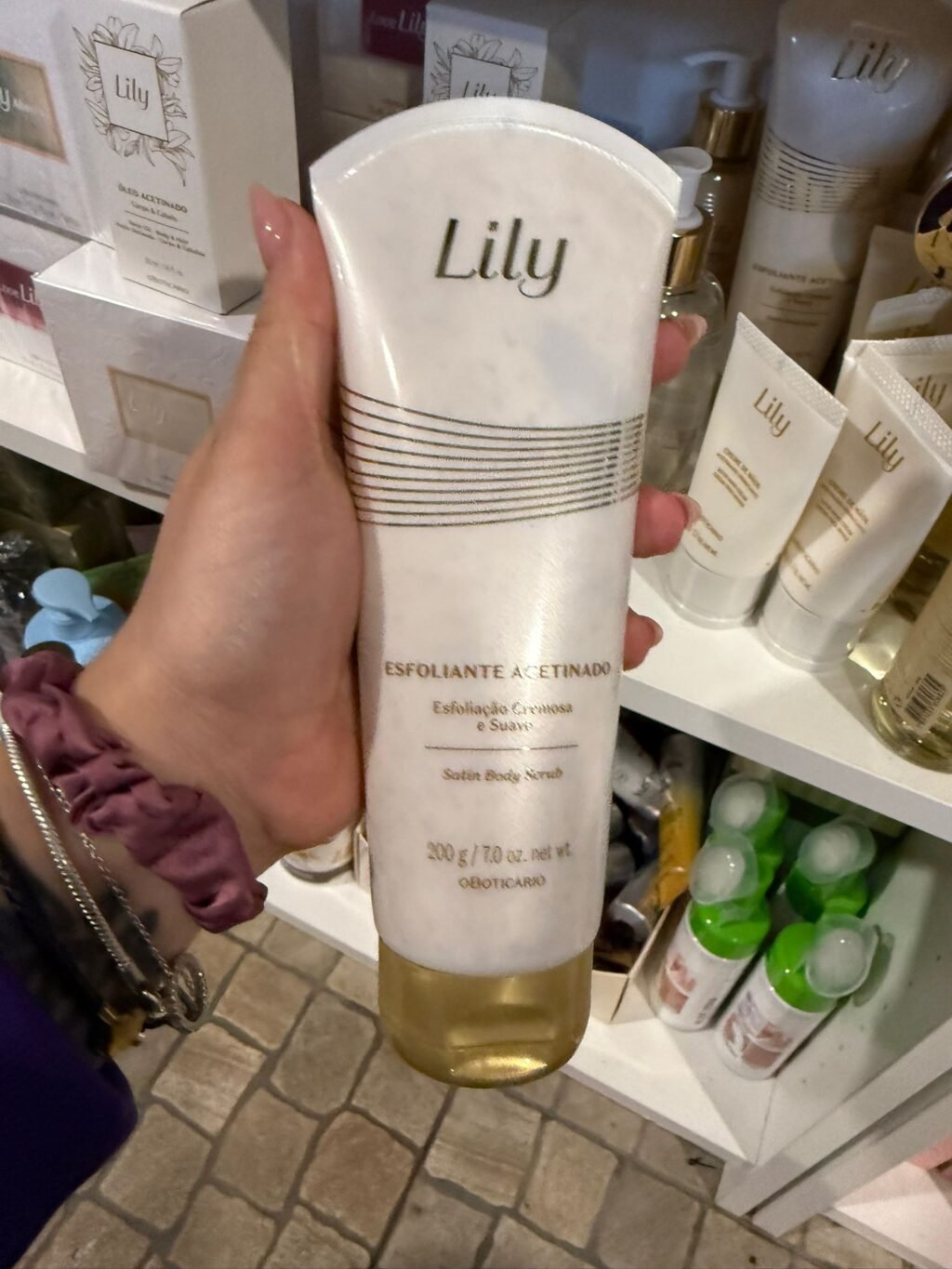 Esfoliante Hidratante Acetinado Lily, 200g