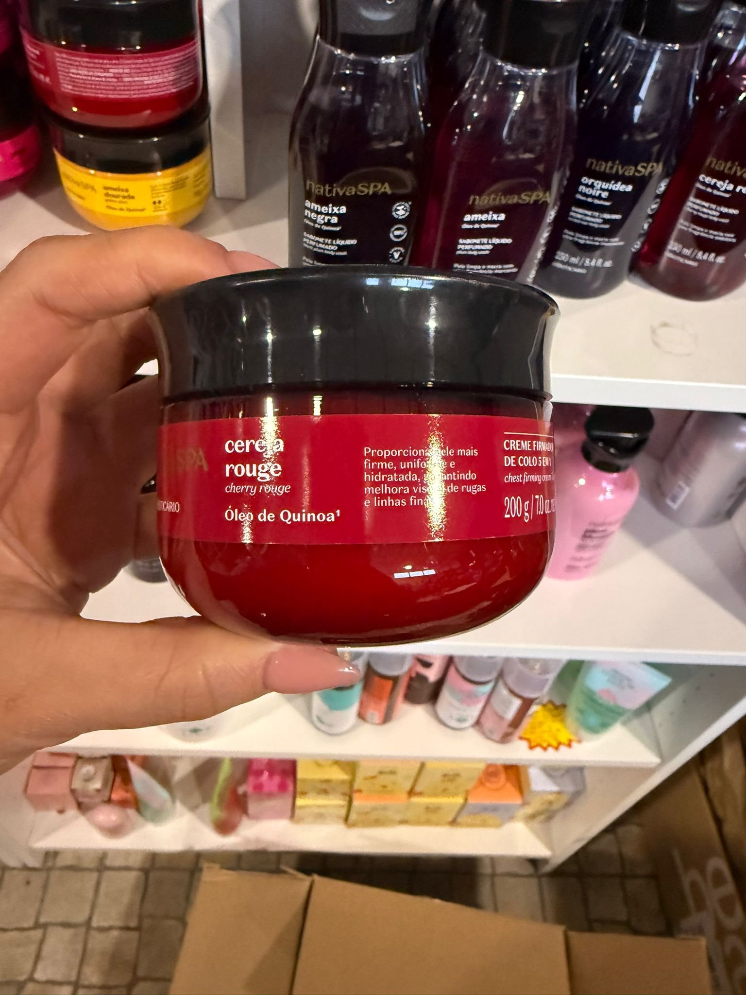 Creme Firmador de Colo 5 em 1 Nativa Spa Cereja Rouge 200g - Image 1