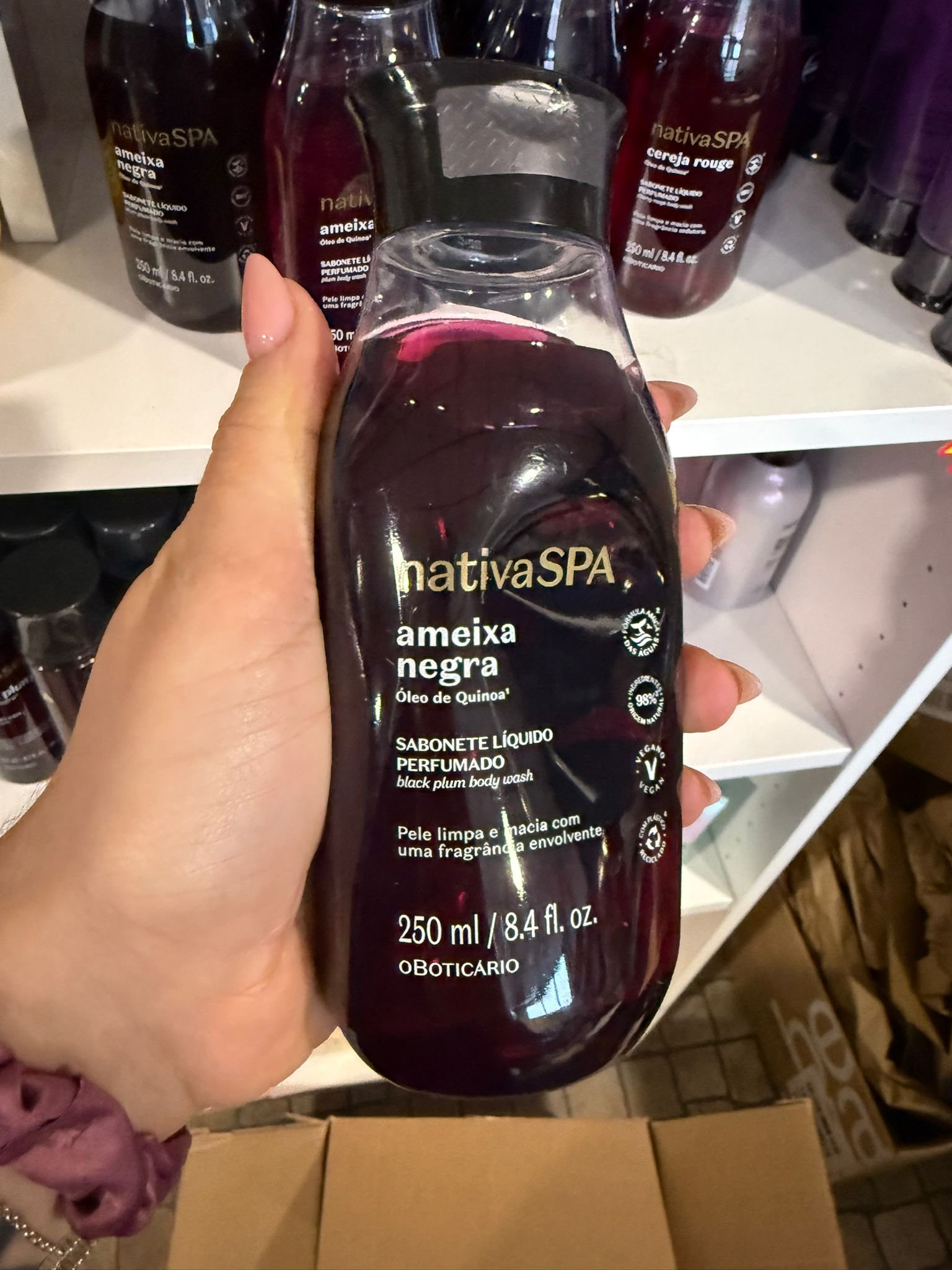 Sabonete Líquido Perfumado Nativa Spa Ameixa Negra, 250ml - Image 1