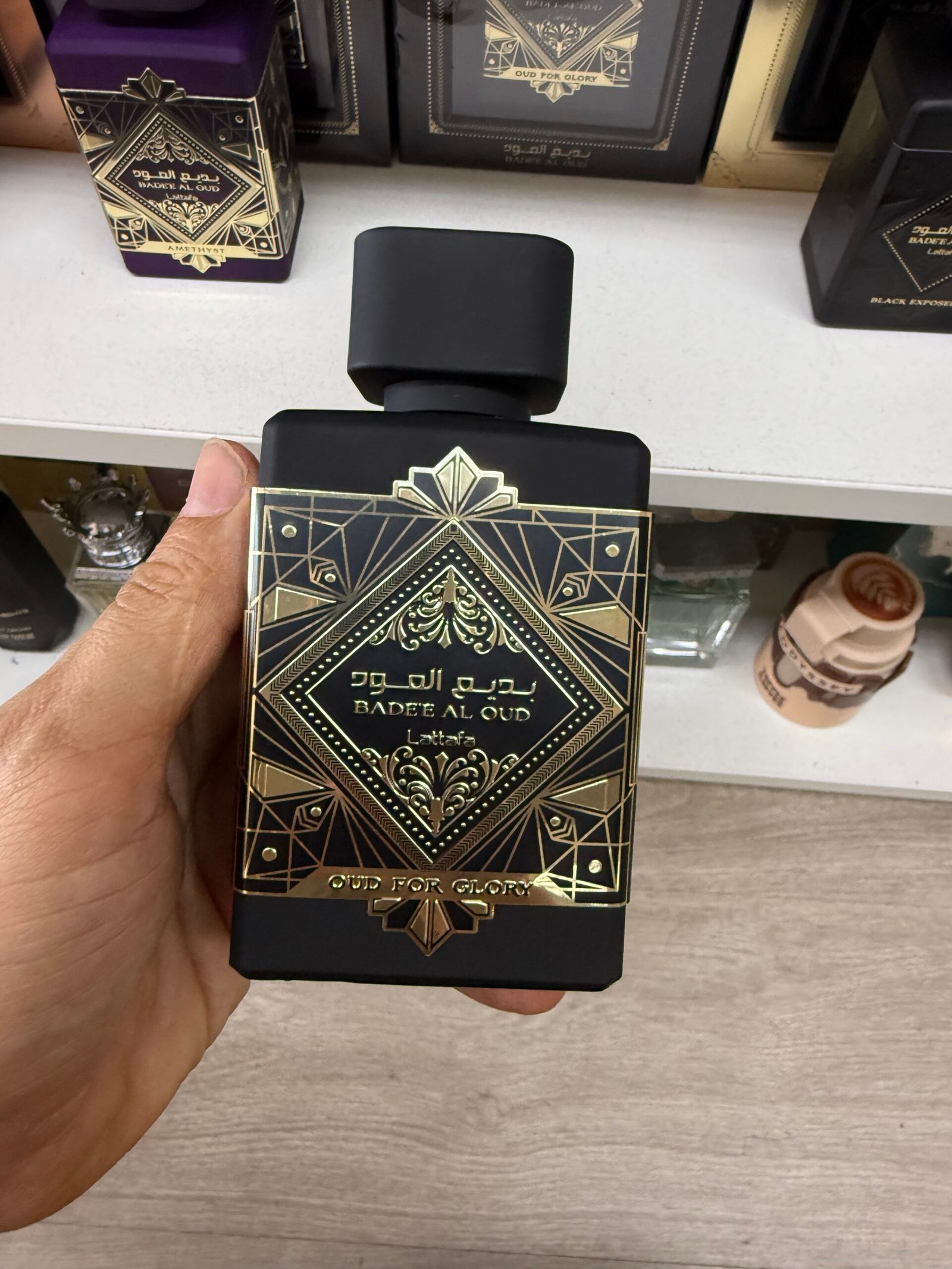 Bade'e Al Oud Oud for Glory da Lattafa Perfumes - Image 1